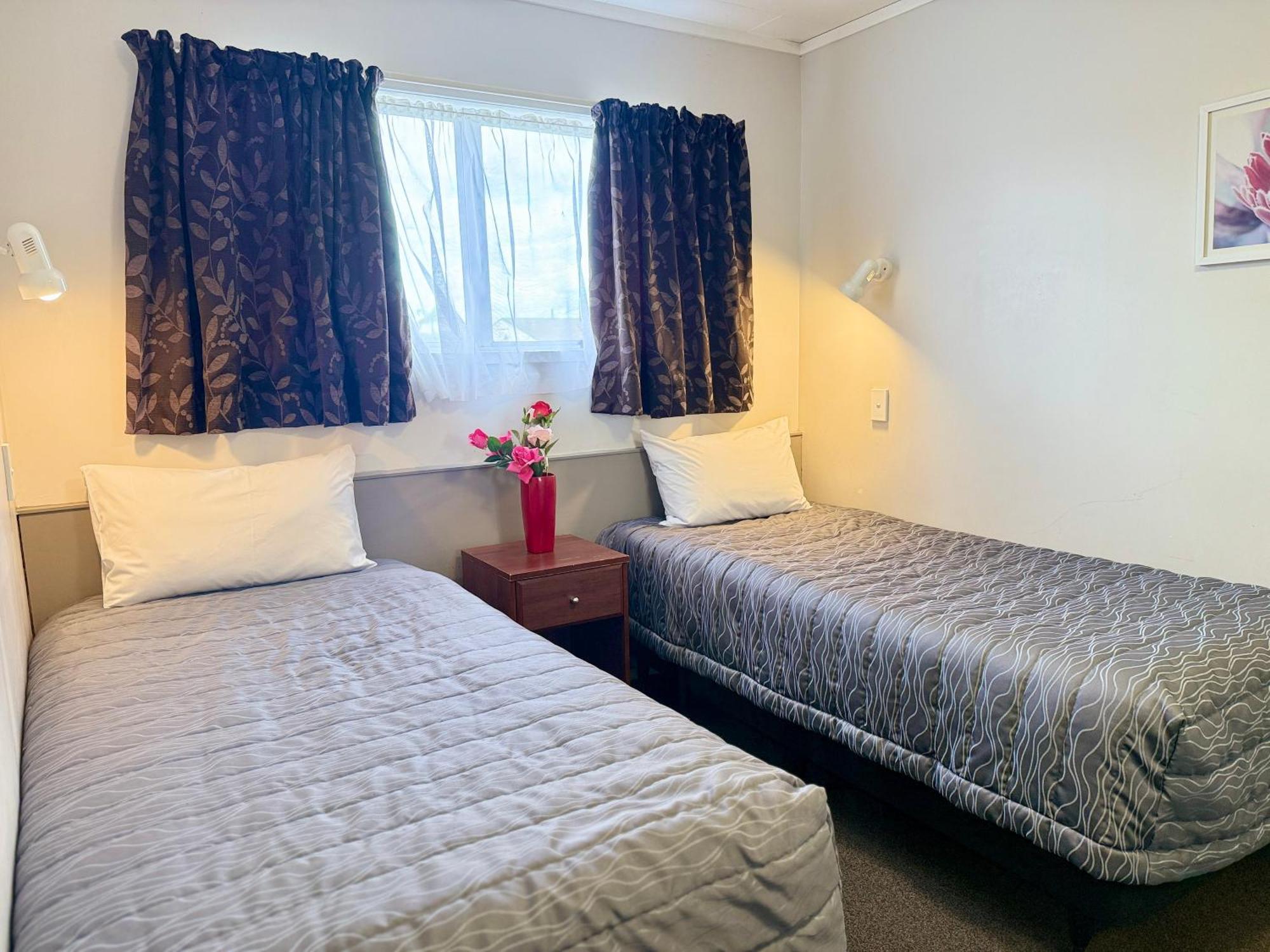 Continental Motel Whangarei Exteriör bild